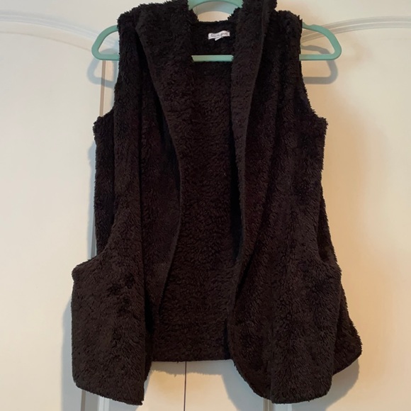 Sherpa vest. - Picture 1 of 2